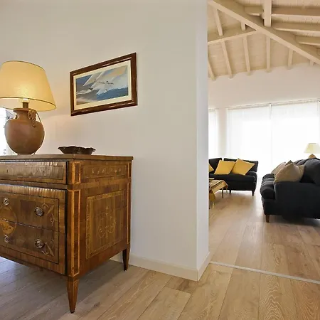 Il Portico 韦尔巴尼亚